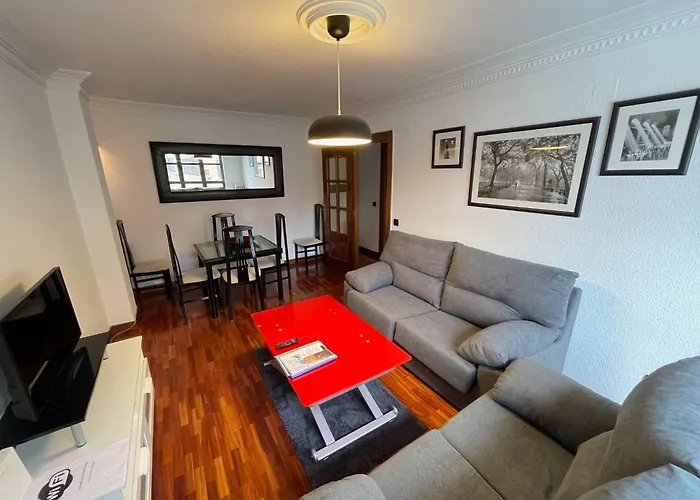 Apartamento Reyes De Espana / Free Parking & Wi Fi